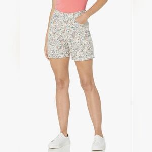NWT Gloria Vanderbilt Multicolor Floral High Waist Shorts